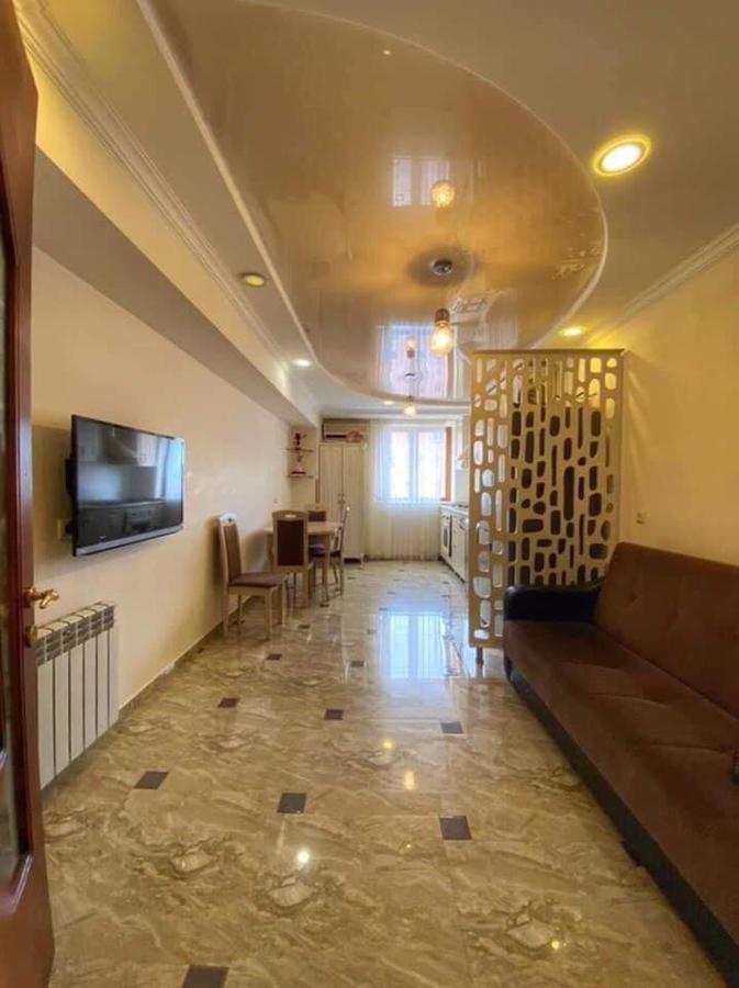 Apartment Dolphin Batumi Zewnętrze zdjęcie