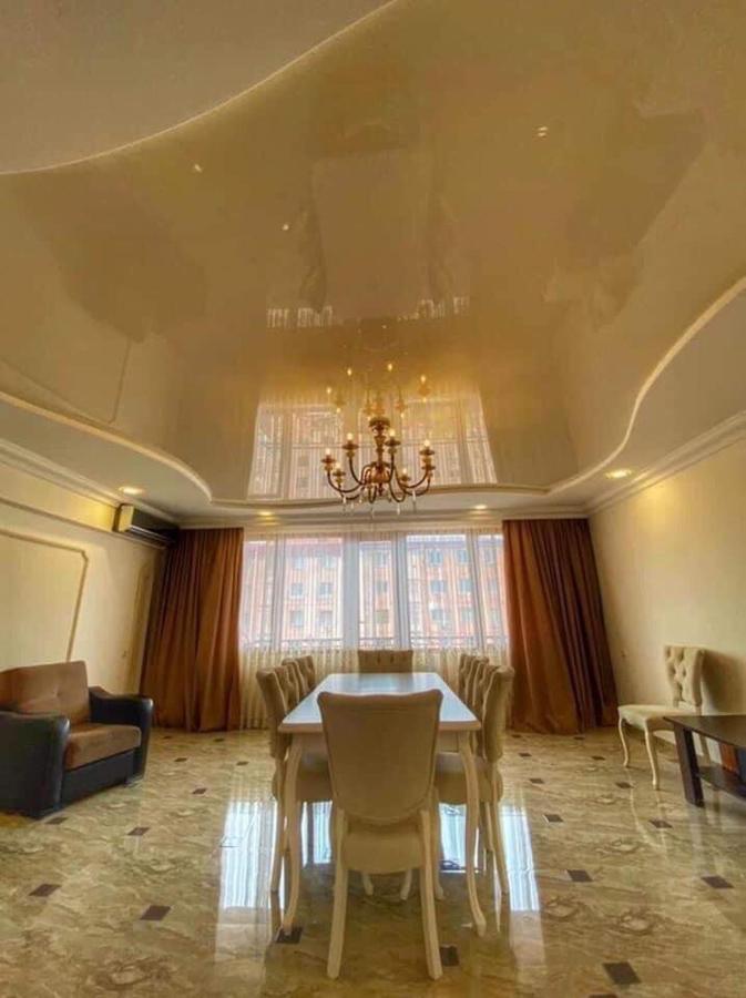 Apartment Dolphin Batumi Zewnętrze zdjęcie