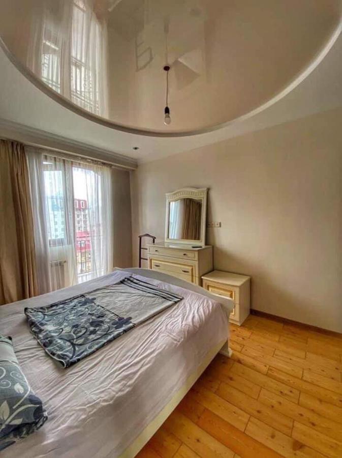 Apartment Dolphin Batumi Zewnętrze zdjęcie